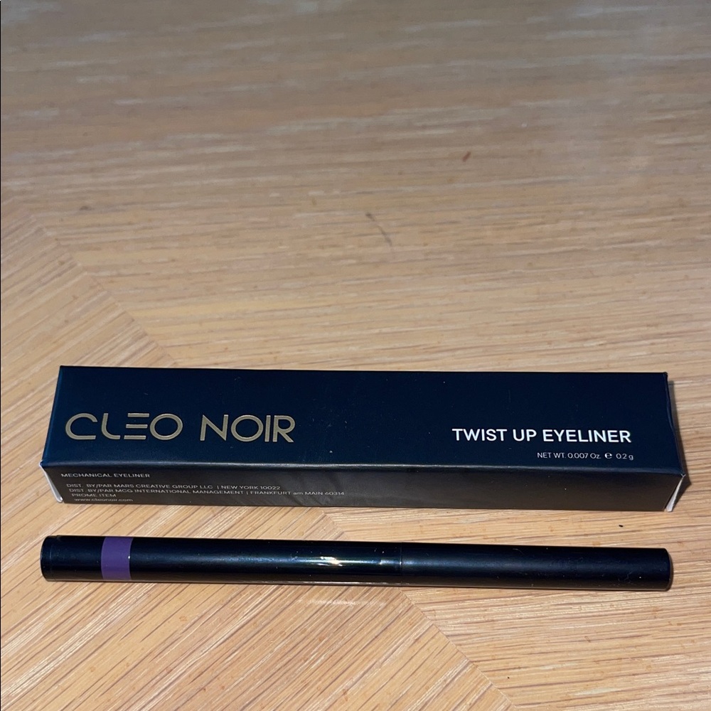 Cleo noir twist up mechanical eyeliner NWT